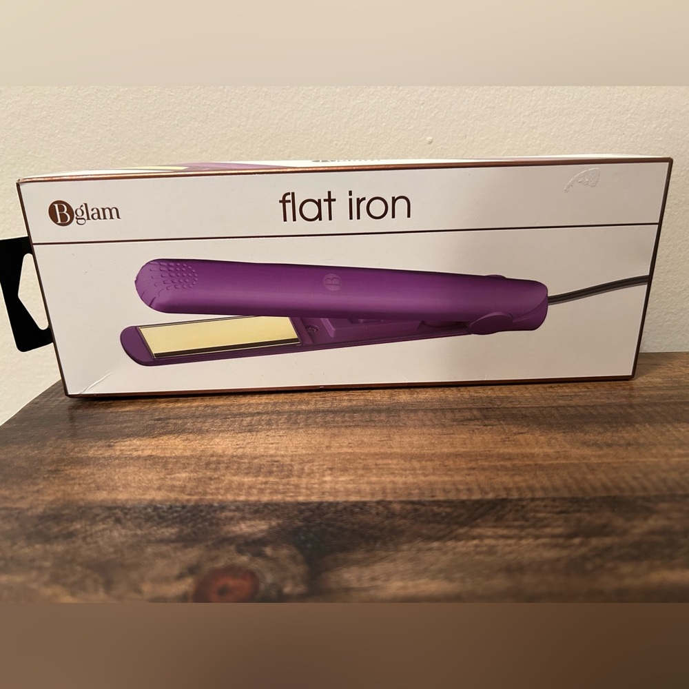New in Box Bglam purple flat iron ceramic plate